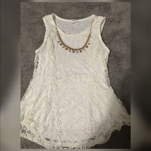 White lace peplum top size XL